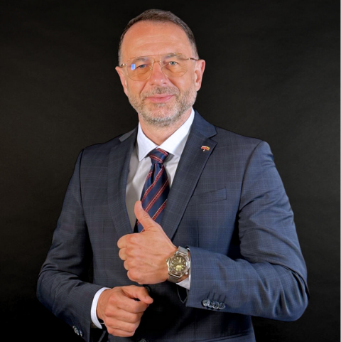 Mec. Tomasz Kosoń
